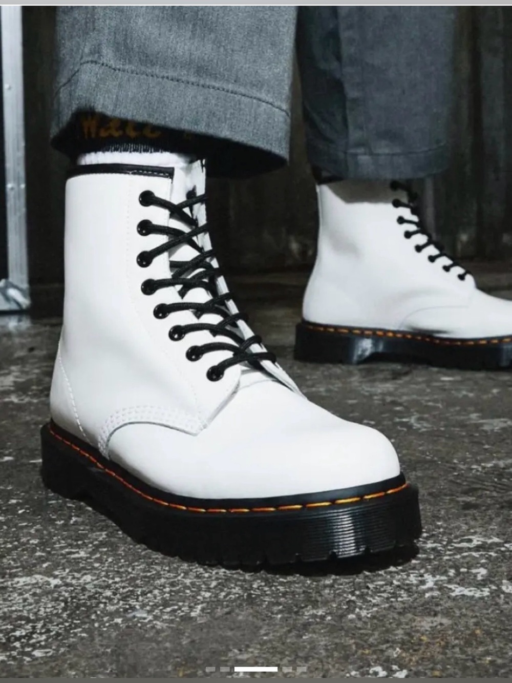 NWT Dr Martens Leather white boots size 7